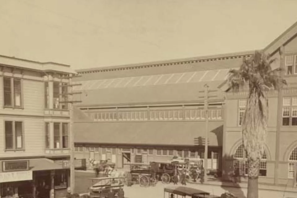 Los Angeles Arcade Station